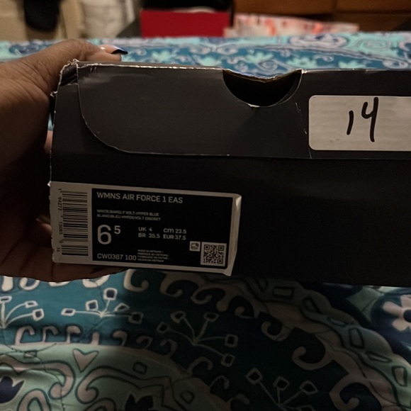 Brand new Nike colorful sneakers - Picture 3 of 4